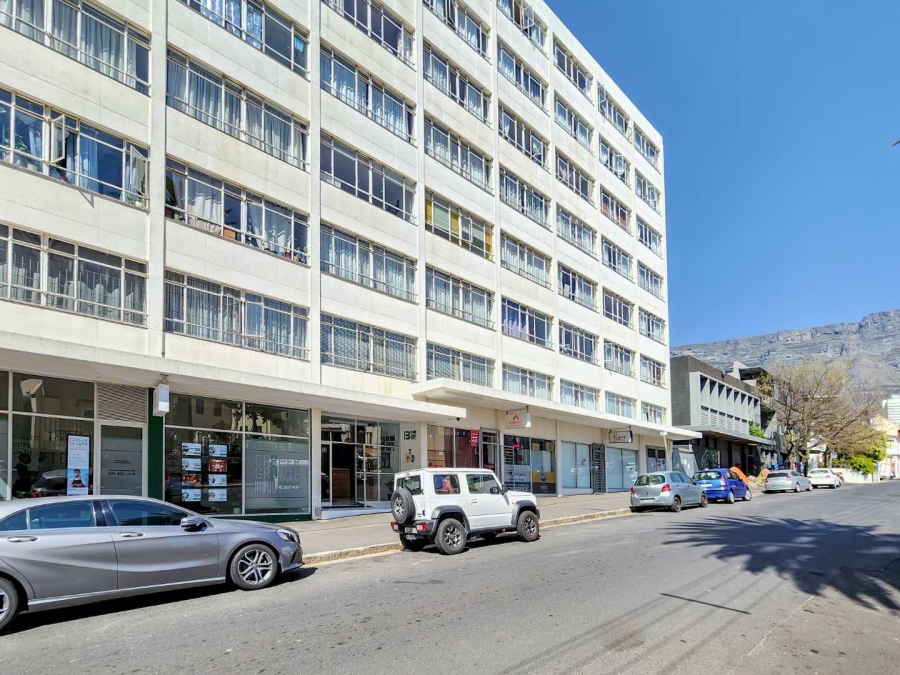 1 Bedroom Property for Sale in Gardens Western Cape